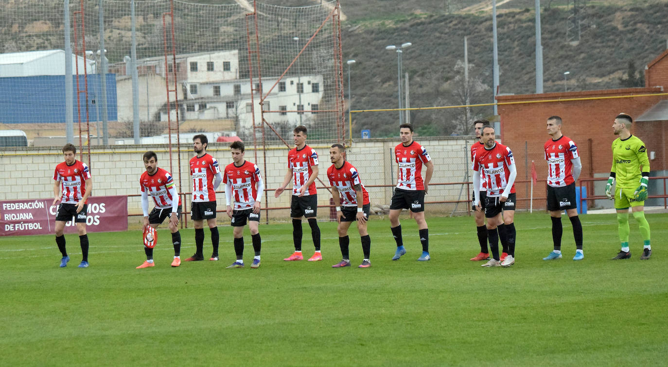 Fotos: Las imágenes de la victoria de la SD Logroñés ante el Ejea