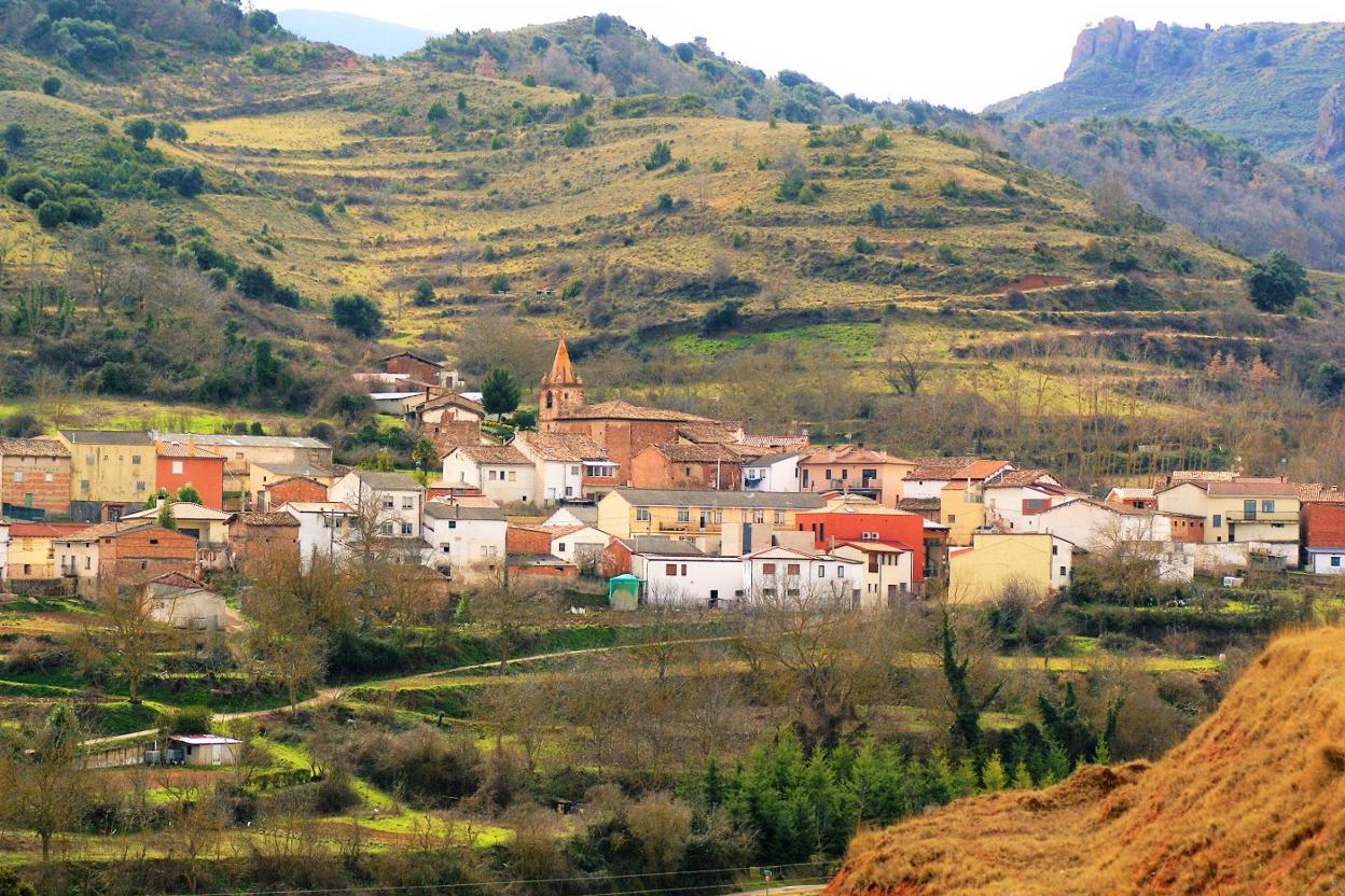 Vista de la localidad de Villaverde de Rioja. 