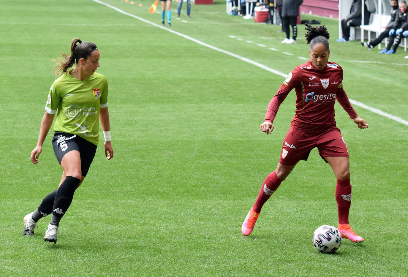 Fotos: Las imágenes del empate entre el EDF Logroño y el Santa Teresa