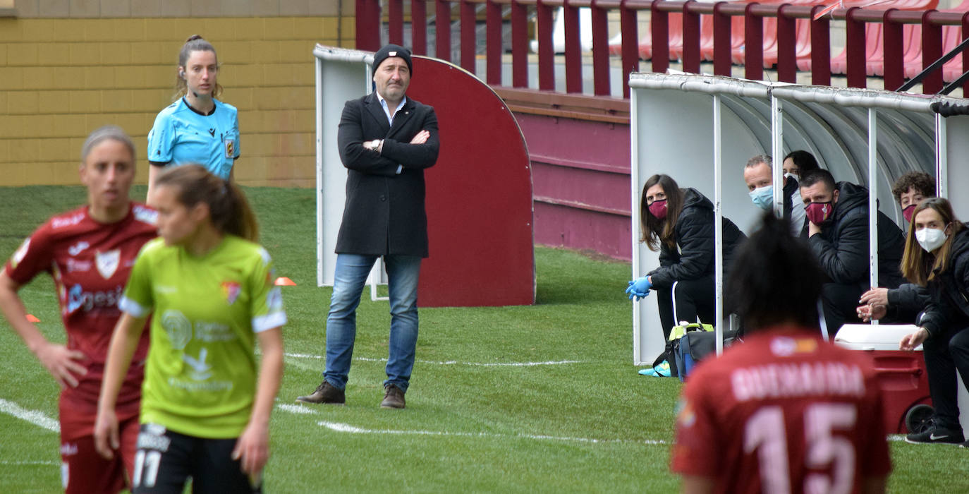 Fotos: Las imágenes del empate entre el EDF Logroño y el Santa Teresa