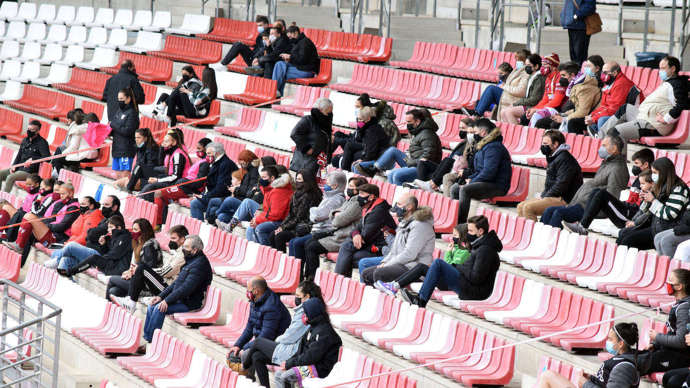 Fotos: Las imágenes del empate entre el EDF Logroño y el Santa Teresa