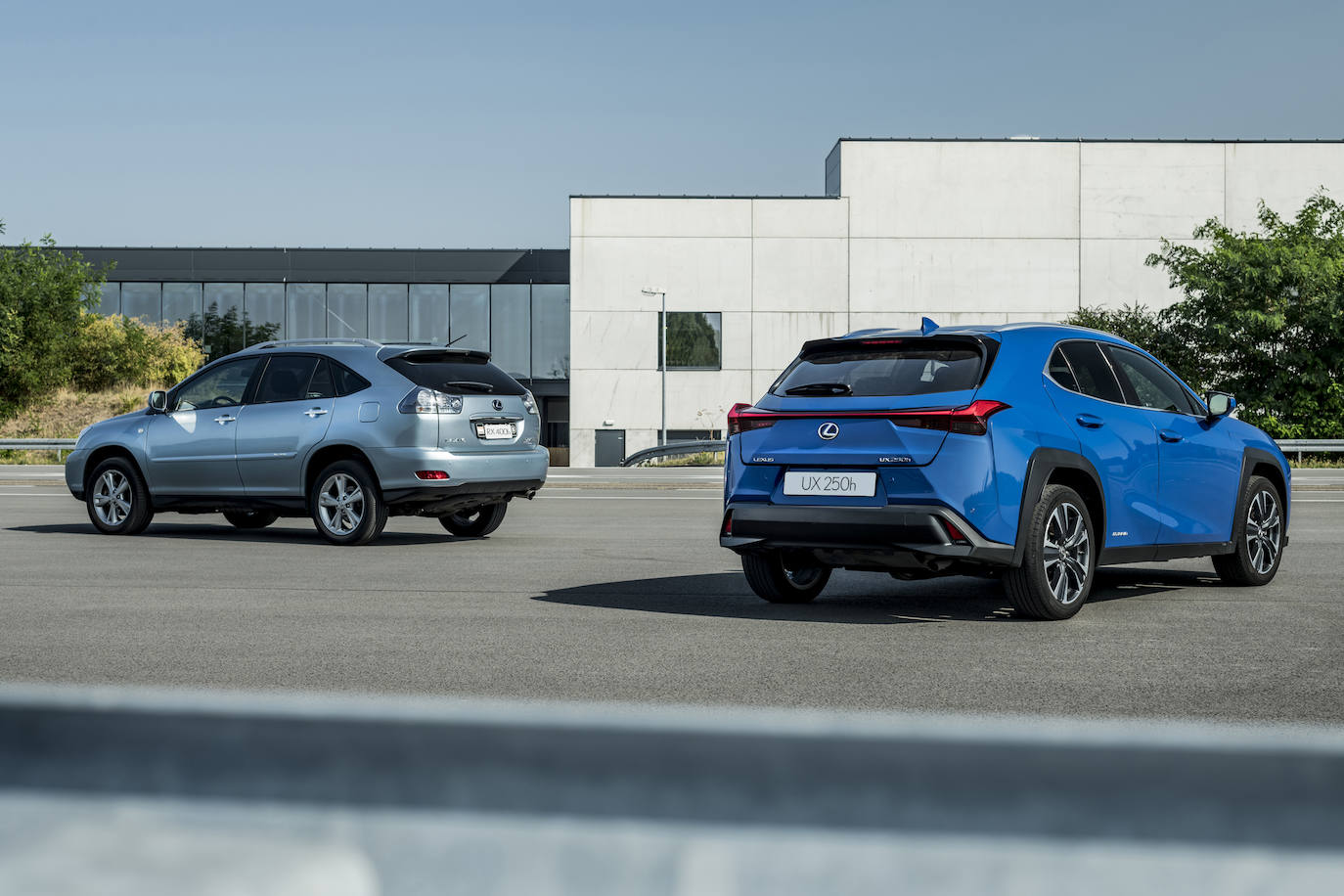 Fotos: Fotogalería: Lexus RX 400h frente al UX 250h