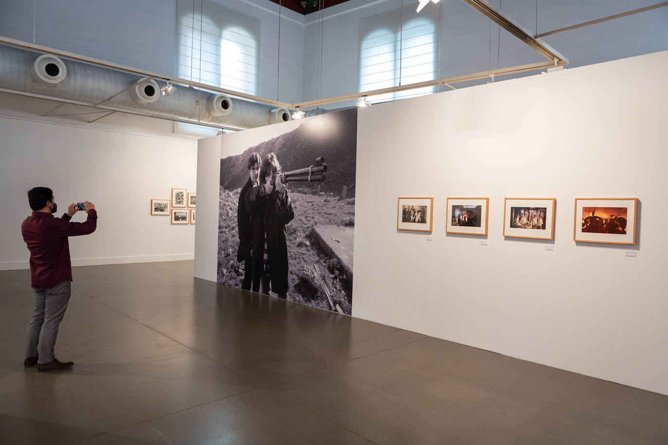 Fotos: La sala Amós Salvador acoge una retrospectiva sobre la faceta de Carlos Saura como fotógrafo