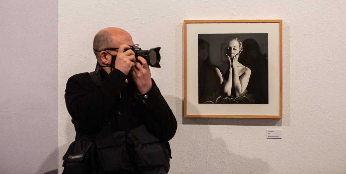 Fotos: La sala Amós Salvador acoge una retrospectiva sobre la faceta de Carlos Saura como fotógrafo