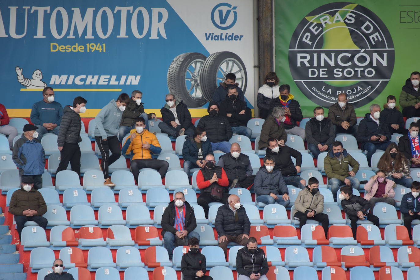 Fotos: La goleada del Calahorra sobre el Osasuna B, en imágenes