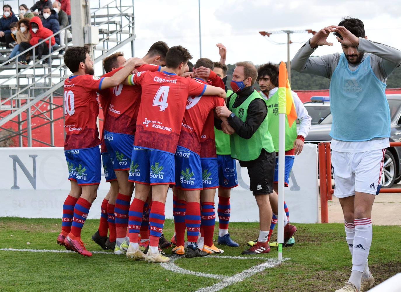 Fotos: La goleada del Calahorra sobre el Osasuna B, en imágenes