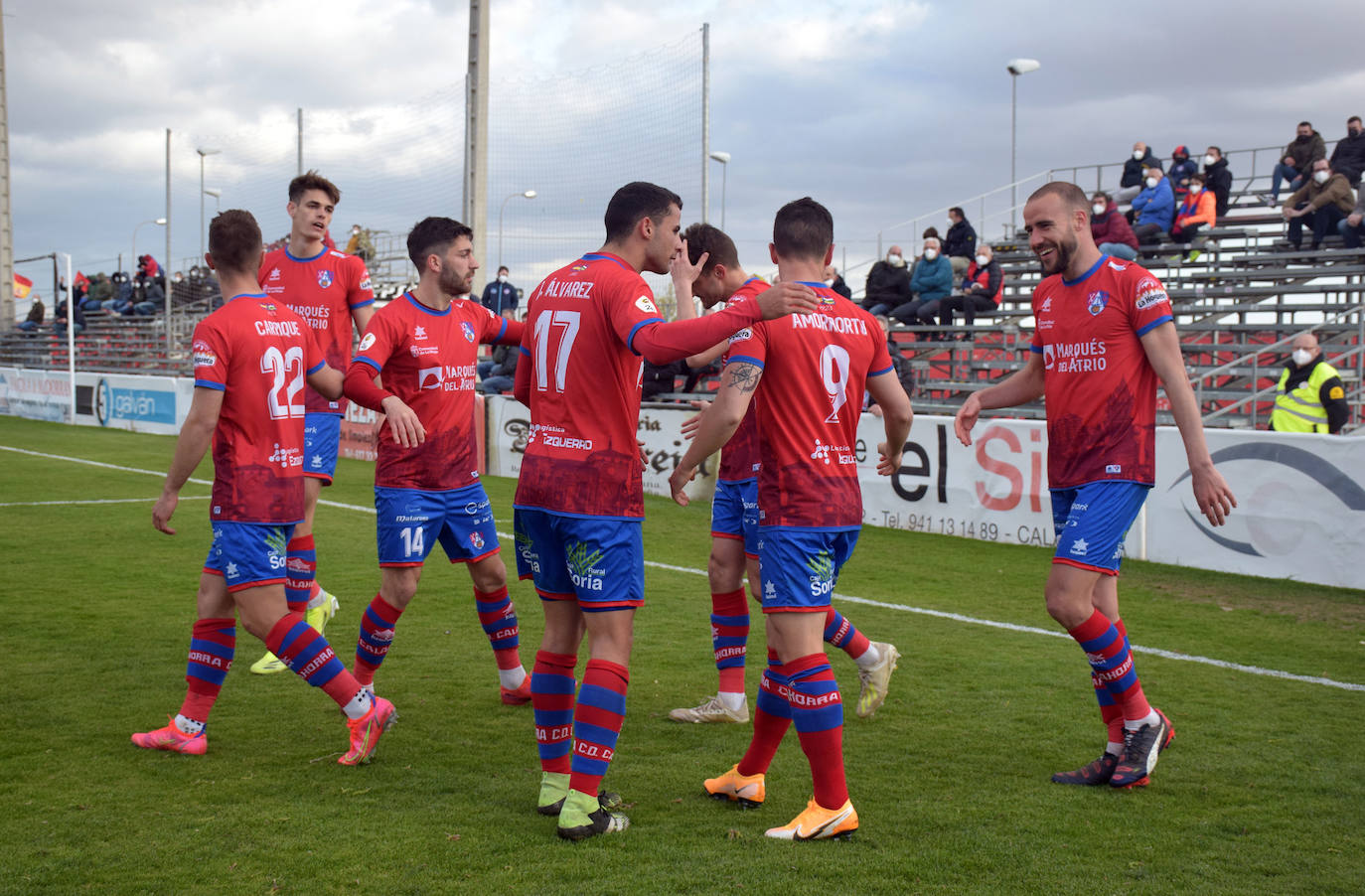 Fotos: La goleada del Calahorra sobre el Osasuna B, en imágenes