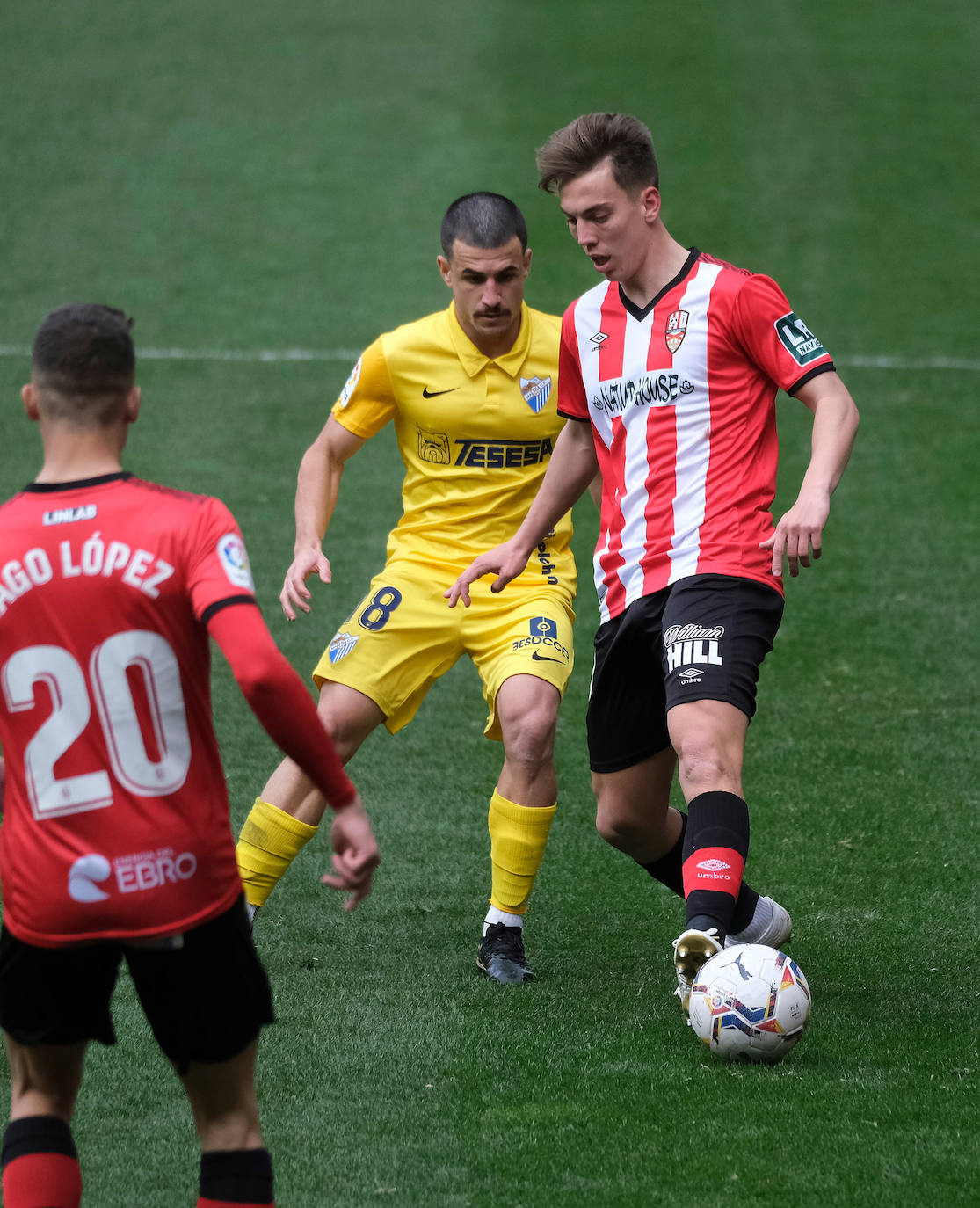 Fotos: Las imágenes de la derrota de la UD Logroñés frente al Málaga