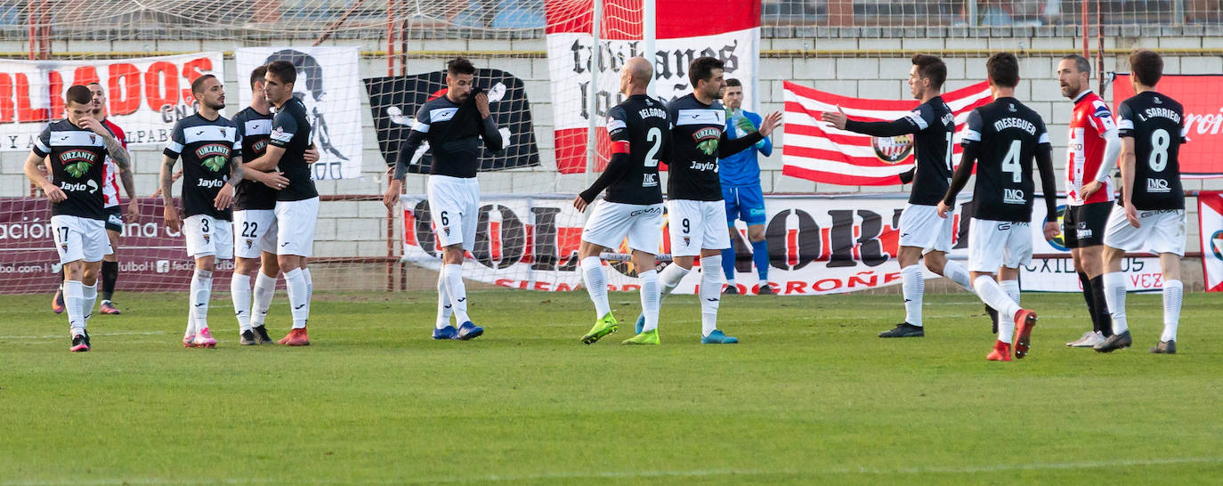 Fotos: Las imágenes de la goleada del Tudelano a la SD Logroñés