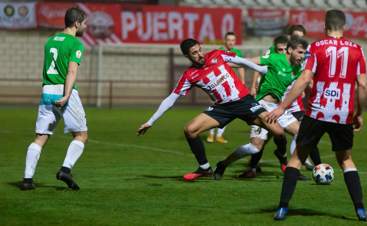SD Logroñés y Haro empataron en el partido de la primera vuelta. 