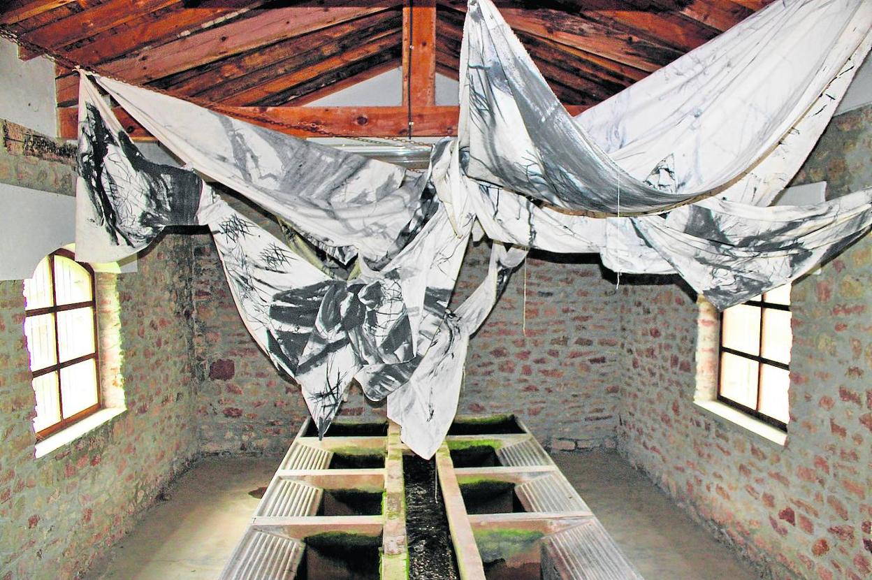 Pieza central, instalada en el lavadero. 