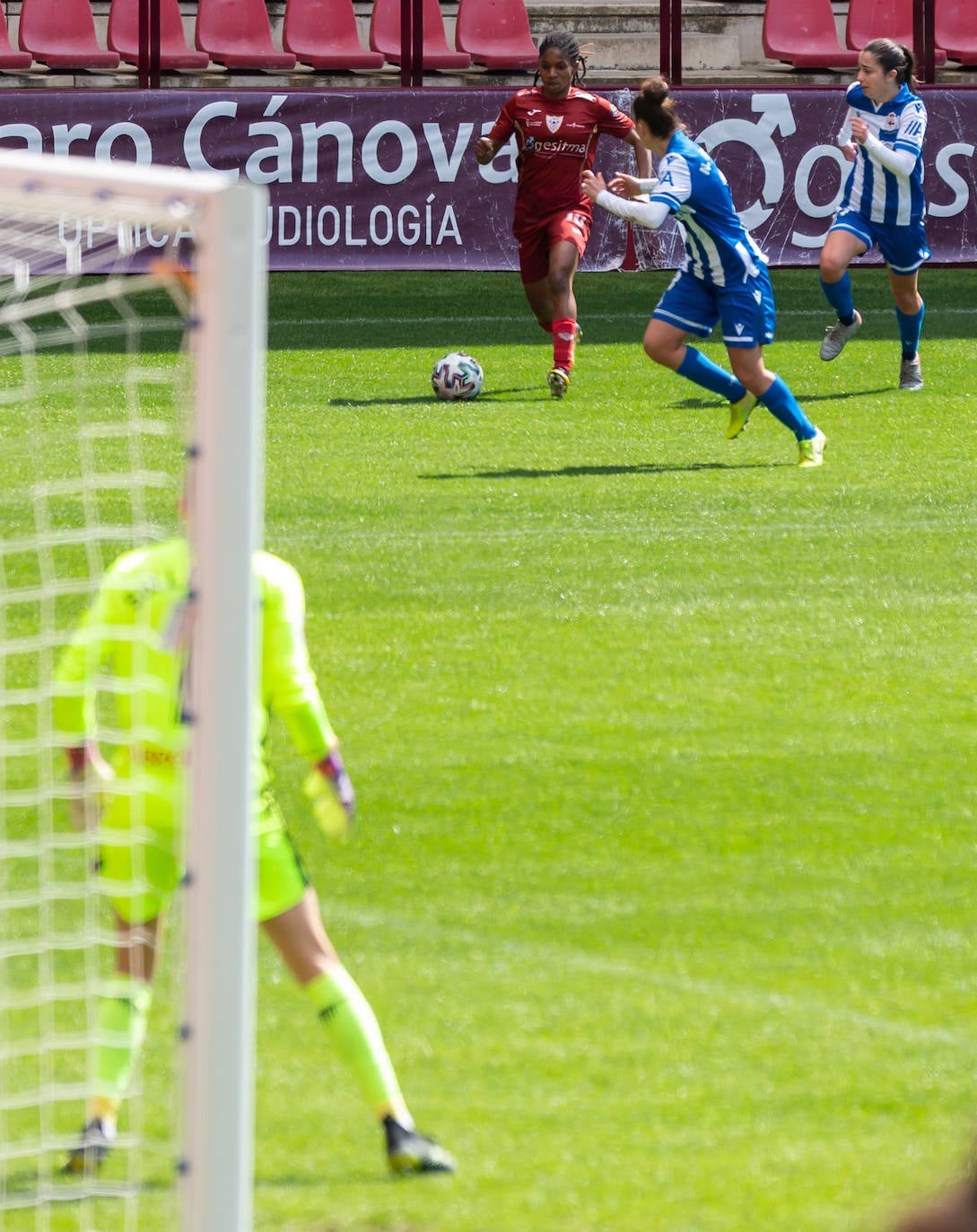 Fotos: Las imágenes de la victoria del EDF Logroño ante el Deportivo