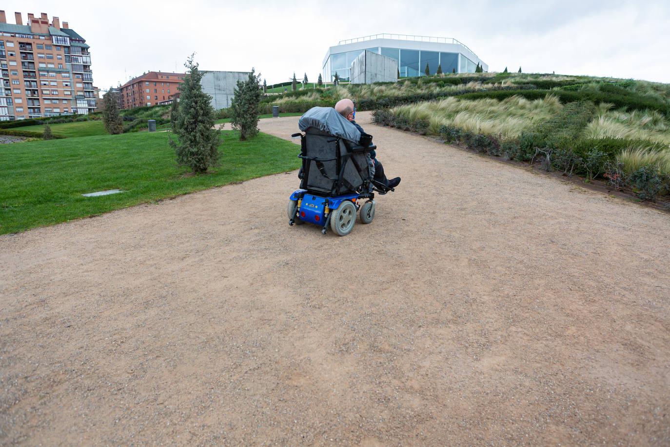 Fotos: El parque Felipe VI, una colina no aapta para todos