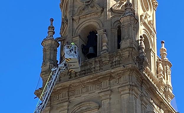 Intervención de los bomberos en la Redonda. 