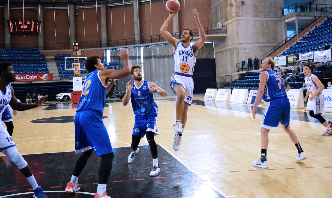 Fotos: El Clavijo logra un gran triunfo frente al Marbella