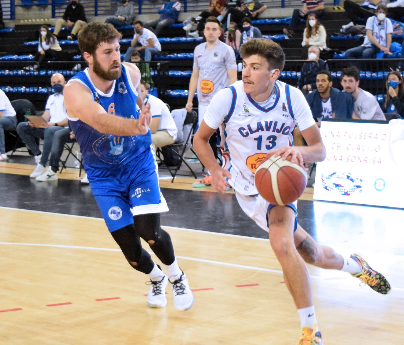 Fotos: El Clavijo logra un gran triunfo frente al Marbella