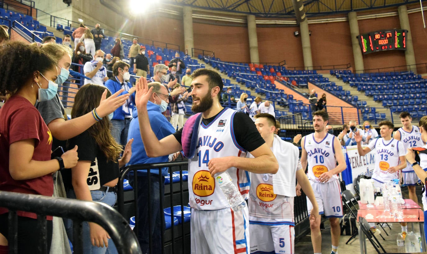 Fotos: El Clavijo logra un gran triunfo frente al Marbella