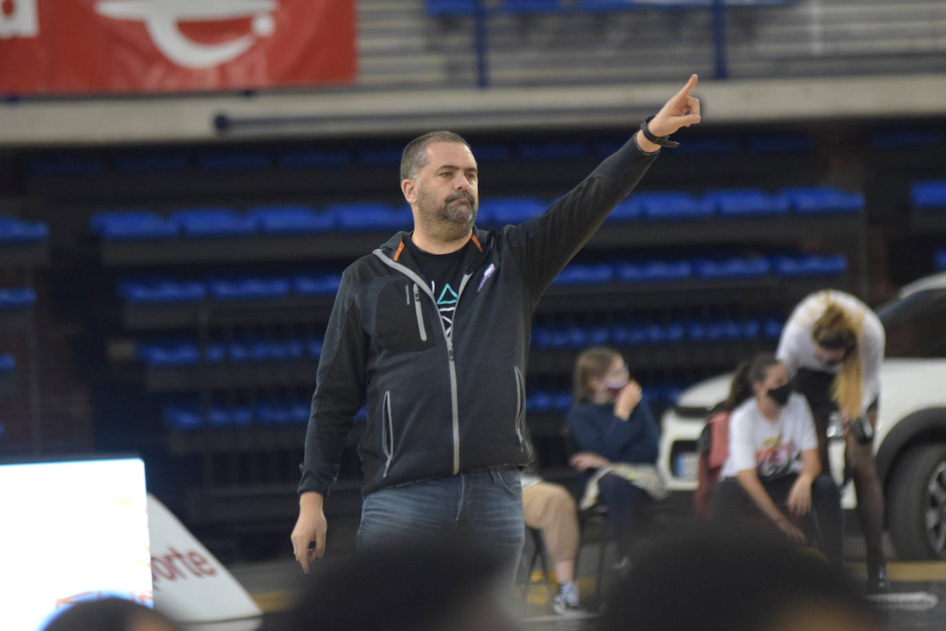 Fotos: El Clavijo logra un gran triunfo frente al Marbella