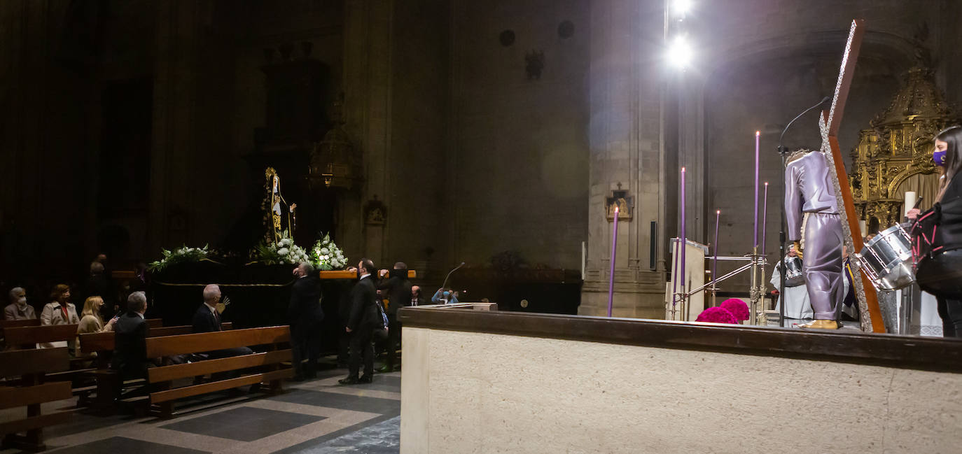 La popular y multitudinaria procesión del Encuentro fue sustituida por un acto en la iglesia de Santiago El Real por la cofradía de El Nazareno, en el que participó la banda procesional.