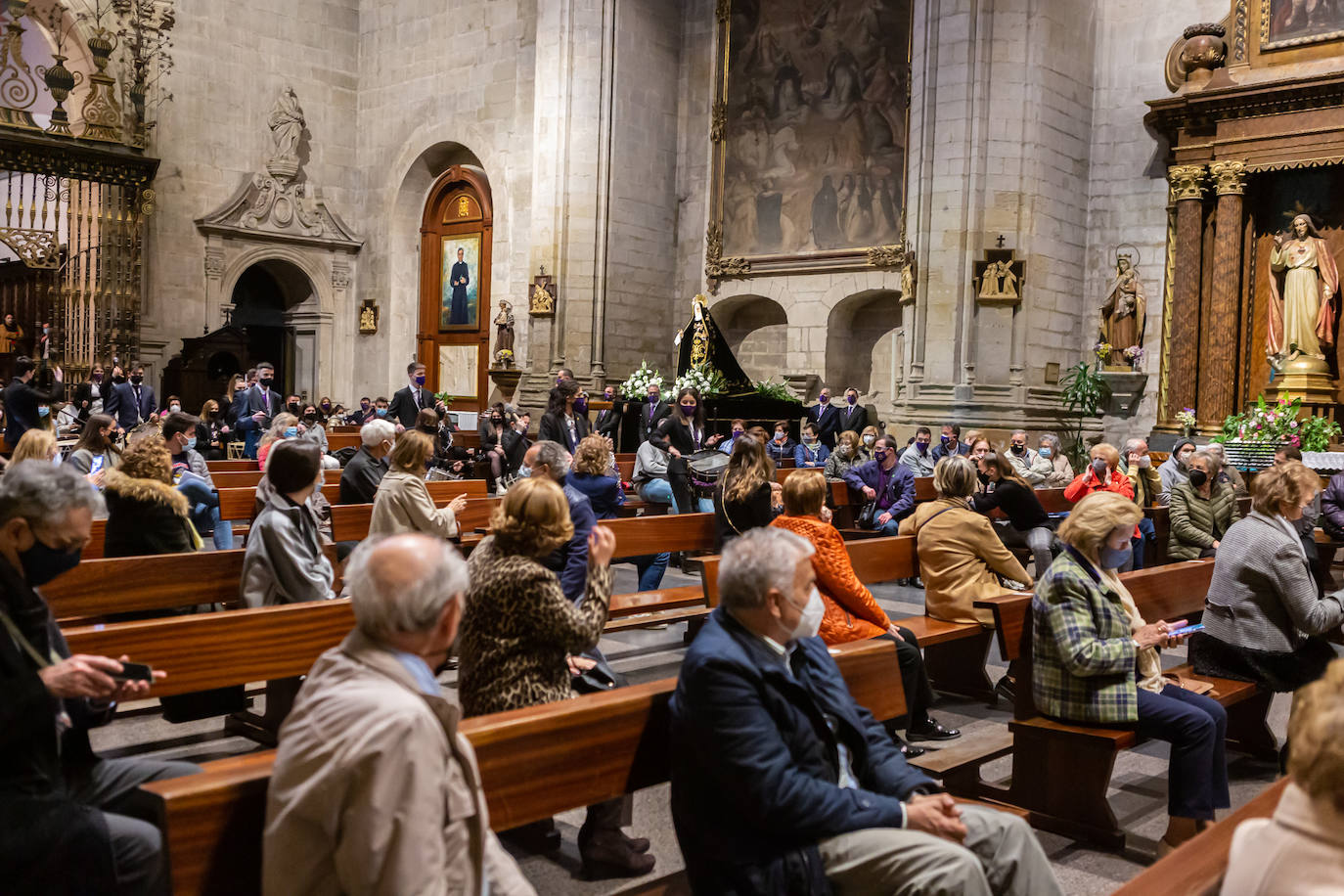 La popular y multitudinaria procesión del Encuentro fue sustituida por un acto en la iglesia de Santiago El Real por la cofradía de El Nazareno, en el que participó la banda procesional.