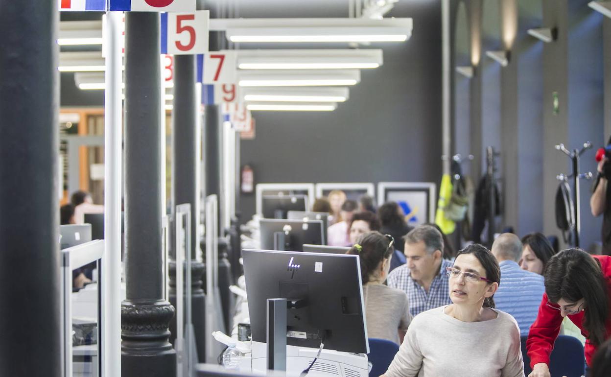 Imagen de archivo de una campaña de la Renta antes de la pandemia. 