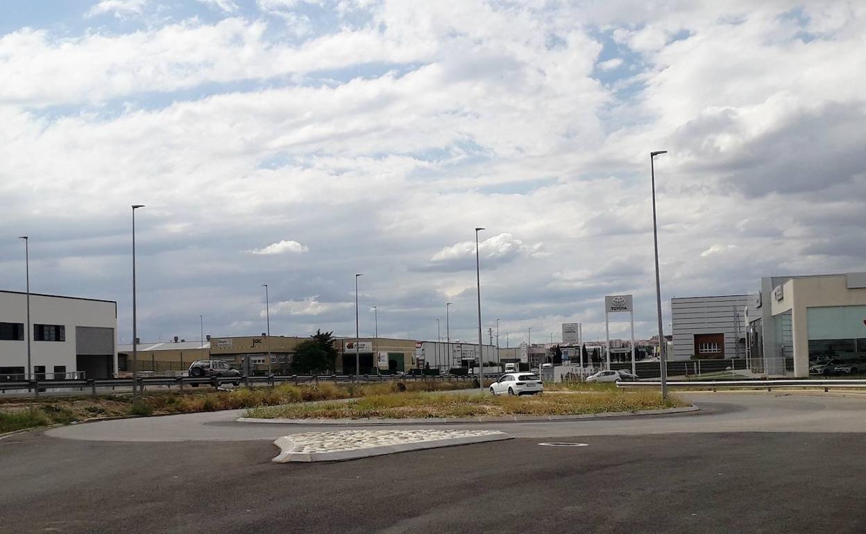 Acceso provisional al Recuenco. 