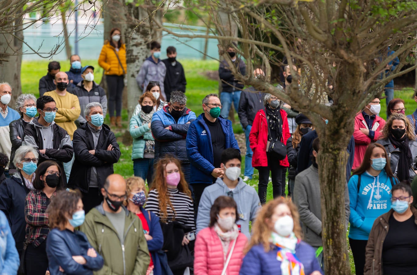 Fotos: Homenaje a Isam en el parque del Ebro