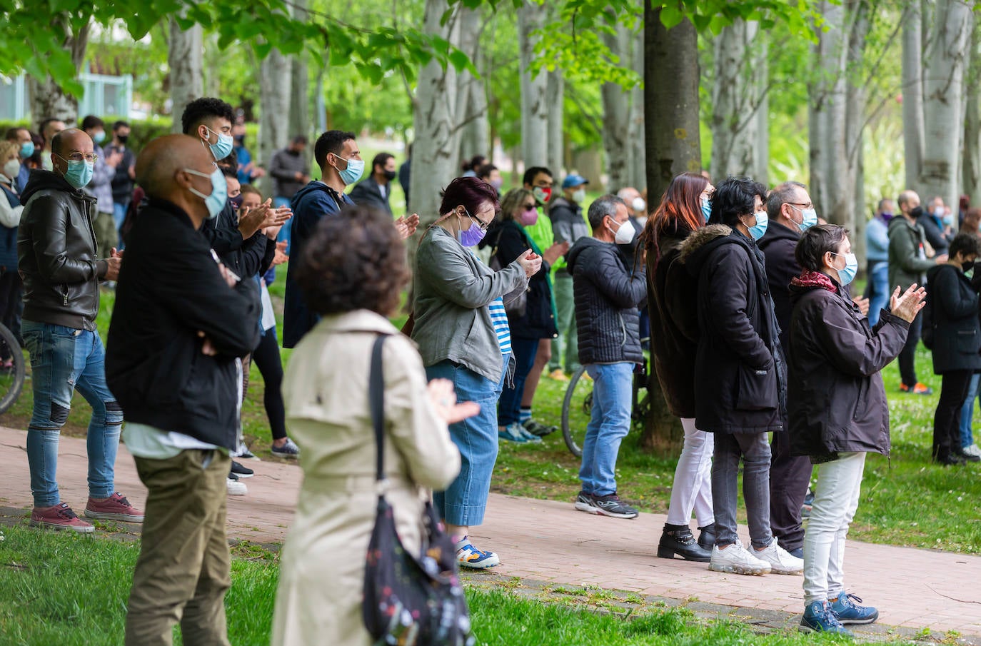 Fotos: Homenaje a Isam en el parque del Ebro