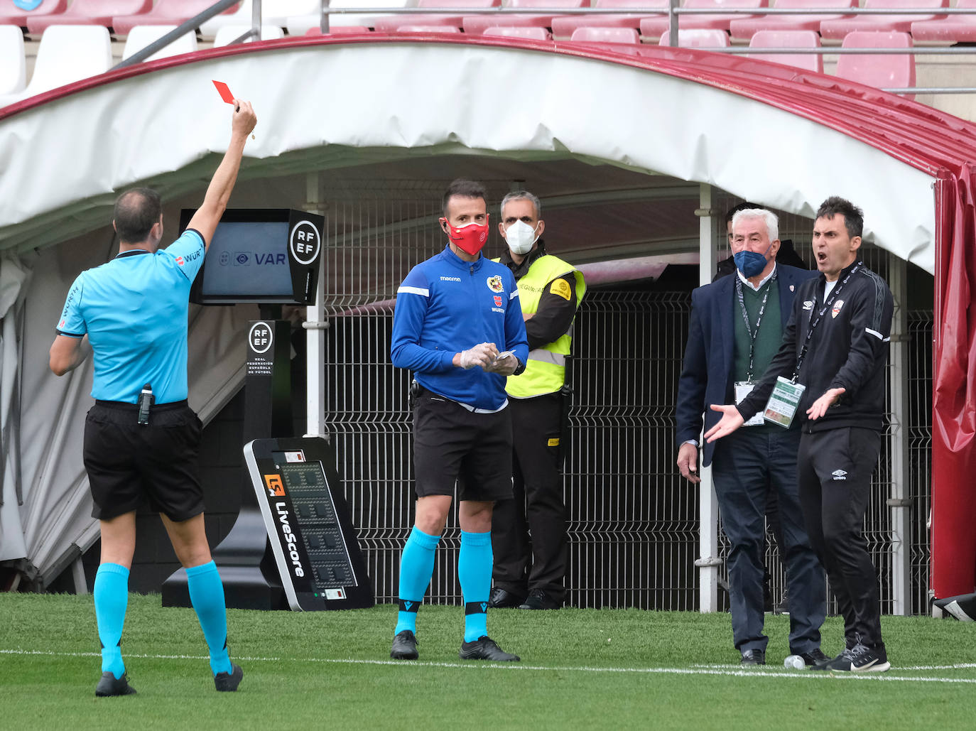Fotos: Las imágenes de la derrota de la UD Logroñés ante el Cartagena