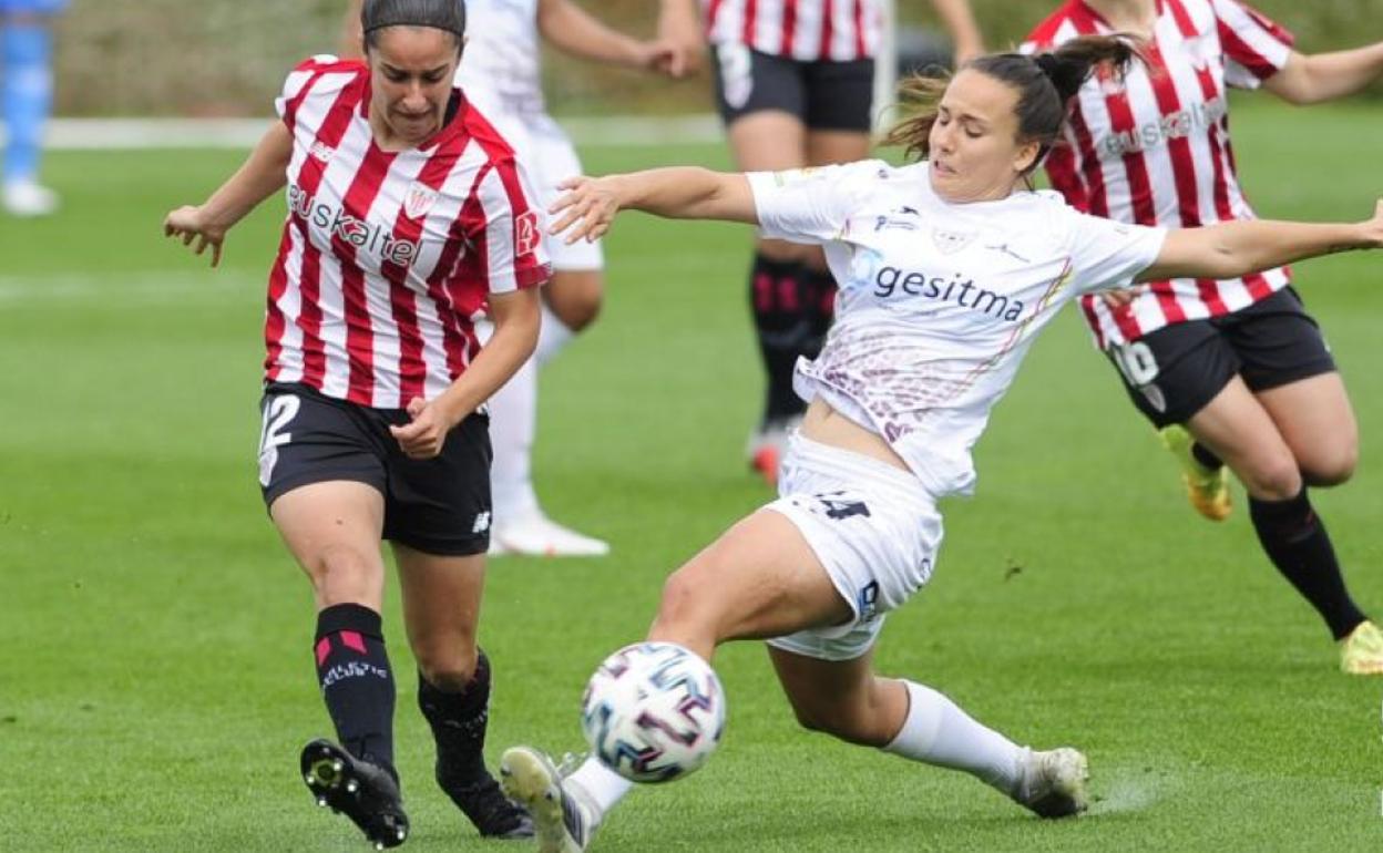 Ana Velázquez, en un momento del partido