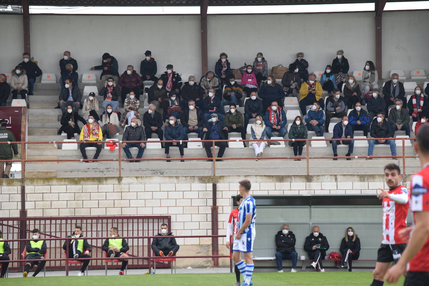 Fotos: Las imágenes del empate entre la SD Logroñés y la Real Sociedad B