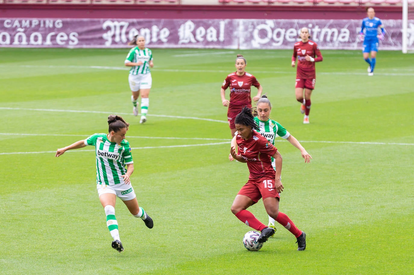 Fotos: La derrota del EDF Logroño ante el Betis, en imágenes