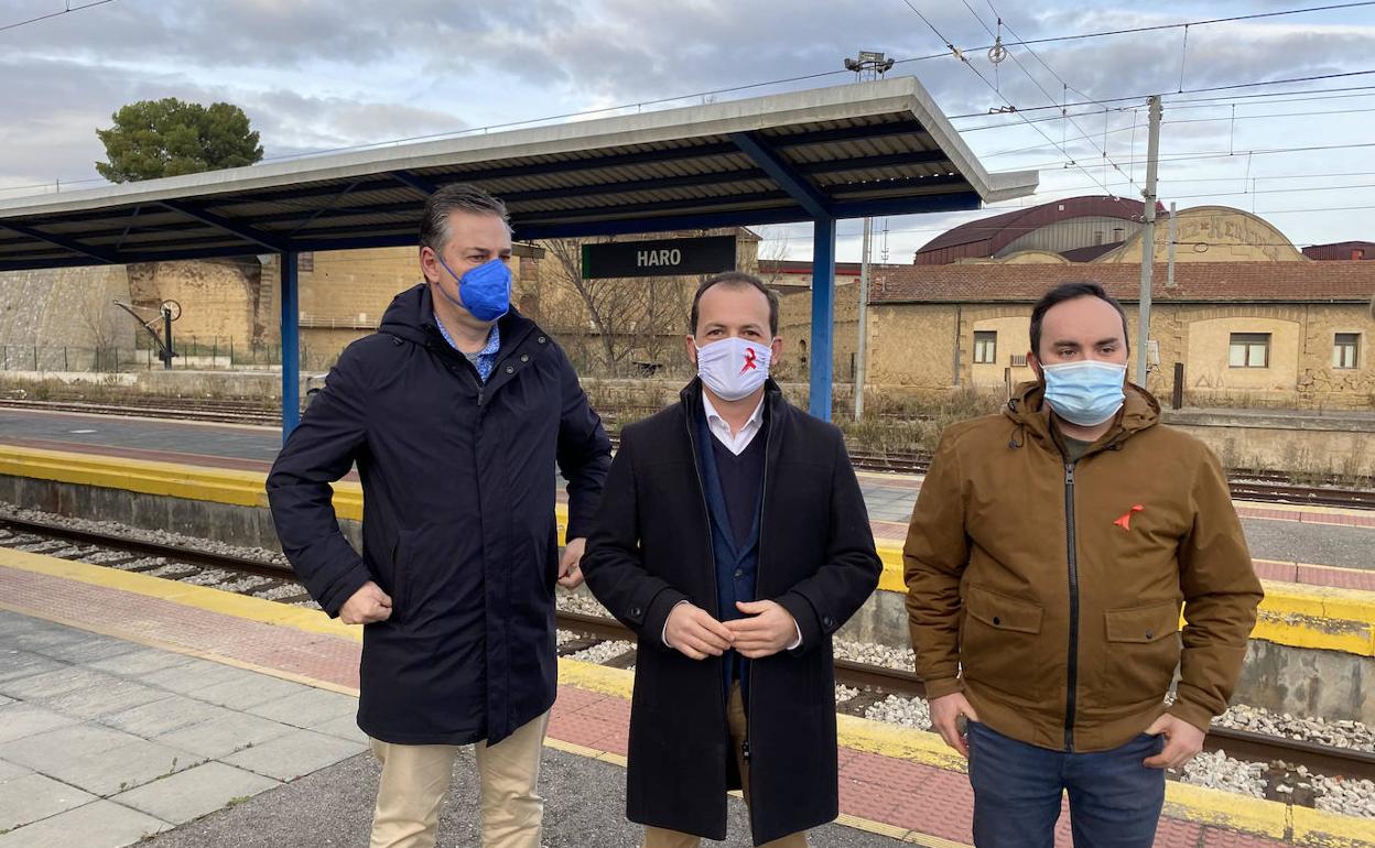 Representantes de Ciudadanos, en Haro. 