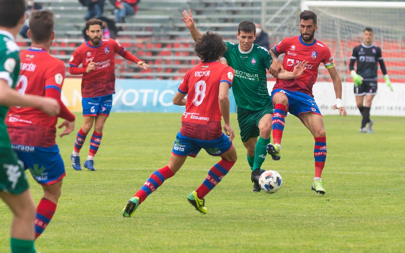 Fotos: Las imágenes del Calahorra-Amorebieta