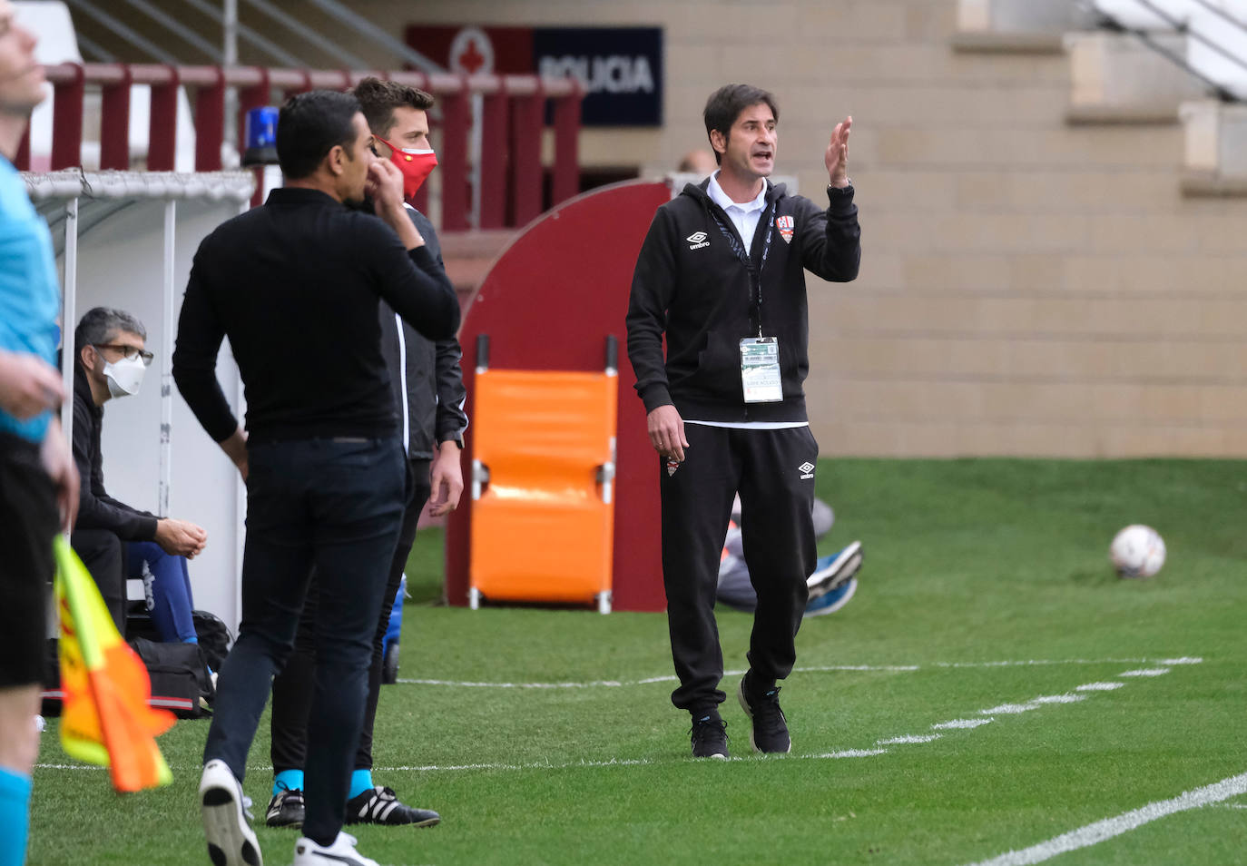 Fotos: Las imágenes de la dura derrota de la UD Logroñés ante el Girona