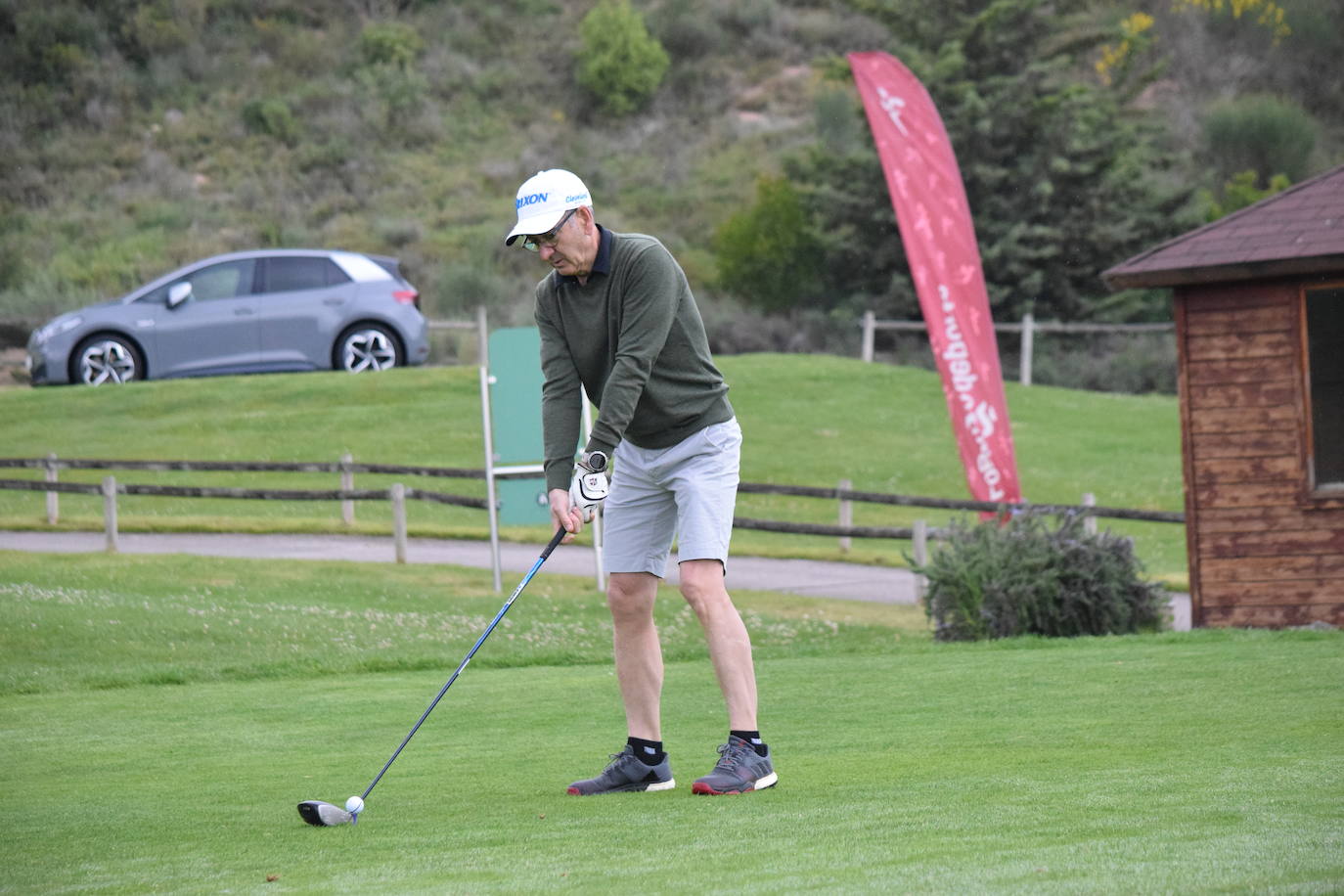 Los participantes en el torneo Bodegas Altanza de la Liga de Golf y Vino disfrutaron de un gran día de gol en El Campo de Logroño.