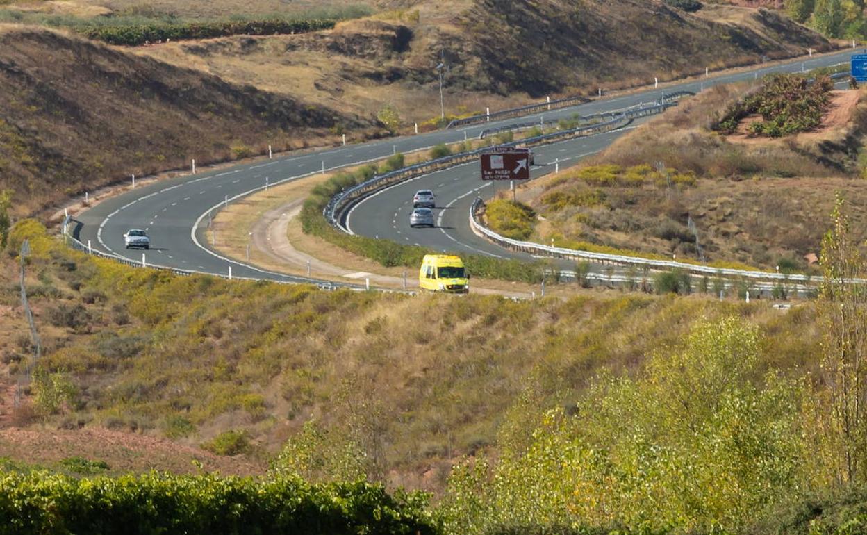 Autovía A-12 en la zona del Alto de San Antón. 