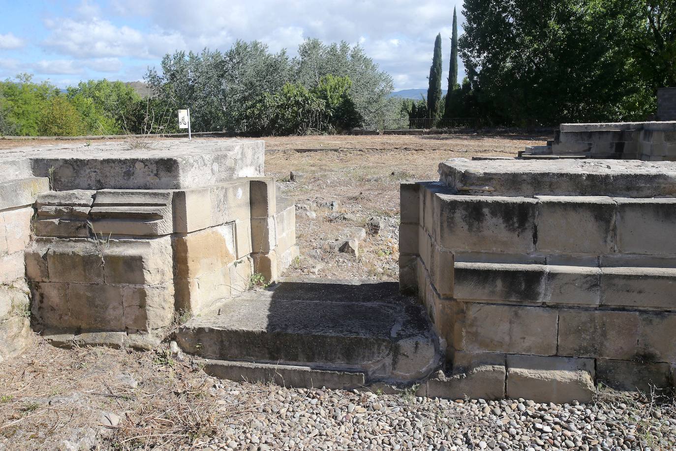 Fotos: Visita al recinto histórico logroñés de Valbuena