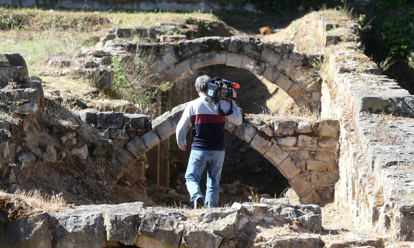 Fotos: Visita al recinto histórico logroñés de Valbuena