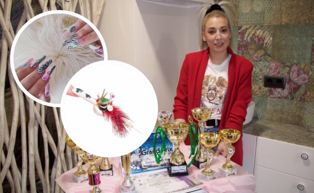 Davinia Monge junto a sus premios en su centro de estética de Navarrete. 