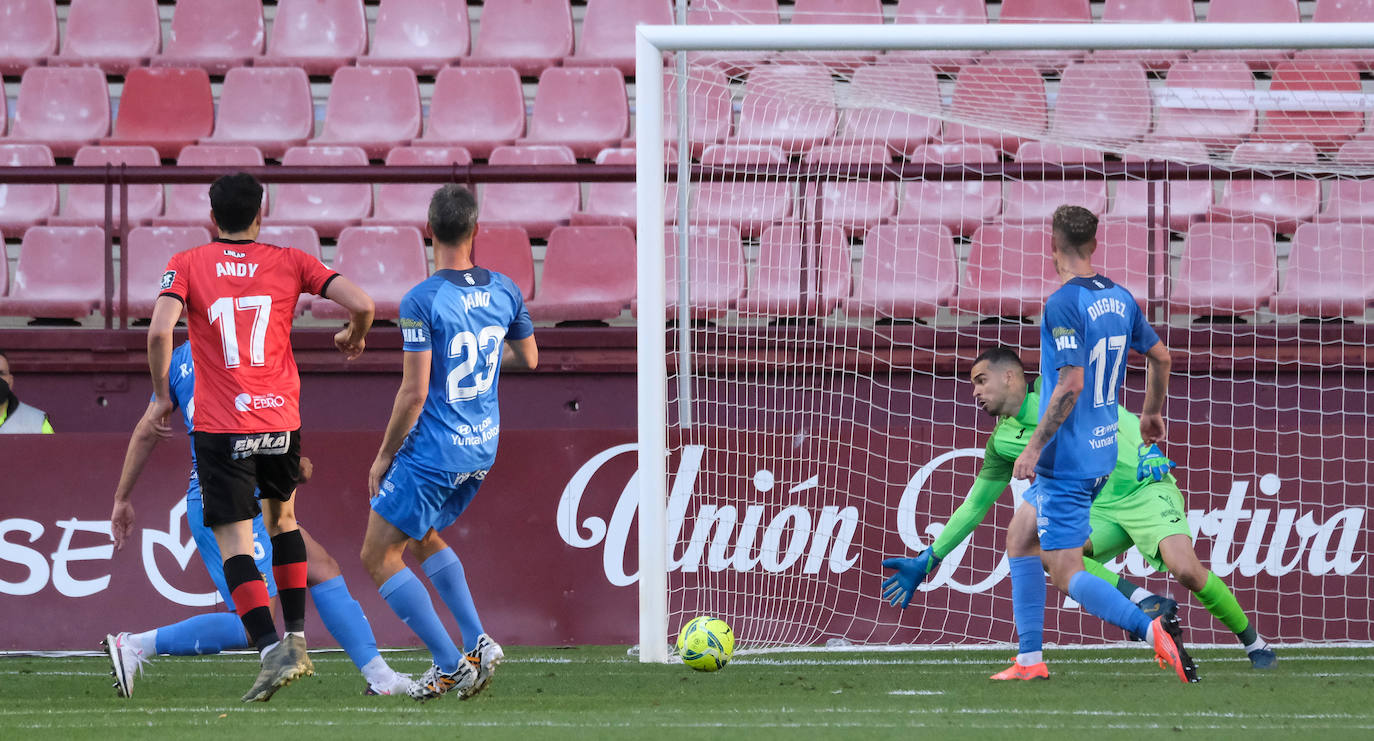 Fotos: Las imágenes de la victoria de la UD Logroñés sobre el Fuenlabrada