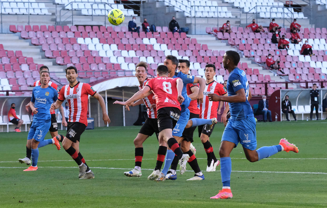 Fotos: Las imágenes de la victoria de la UD Logroñés sobre el Fuenlabrada