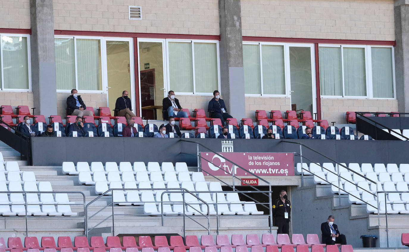 Fotos: Las imágenes de la victoria de la UD Logroñés sobre el Fuenlabrada
