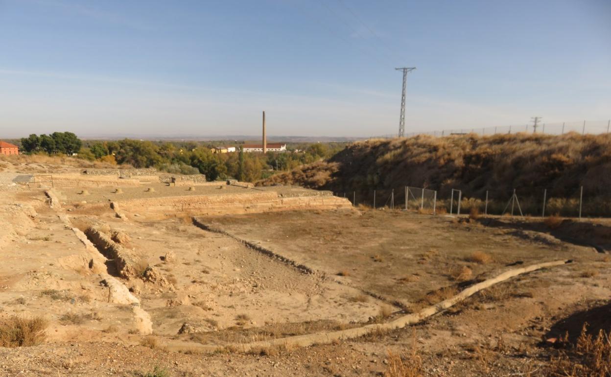 La piscina del templo de los yacimientos de las eras de San Martín acogerá el próximo sábado la conferencia inaugural de la conmemoración. 