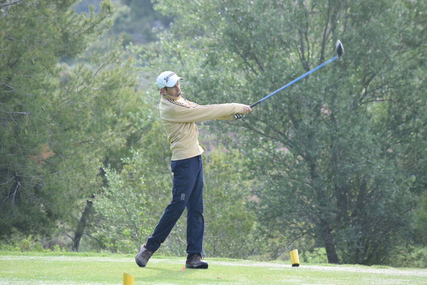 Los participantes el el torneo Bodegas Marco Real de la Liga de Golf y Vino disfrutaron de un gran día de golf en El Campo de Logroño.