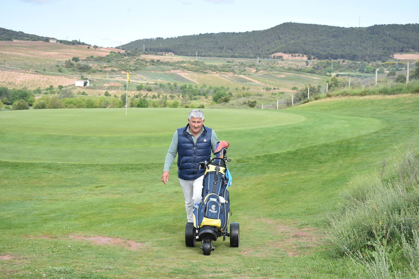 Los participantes el el torneo Bodegas Marco Real de la Liga de Golf y Vino disfrutaron de un gran día de golf en El Campo de Logroño.