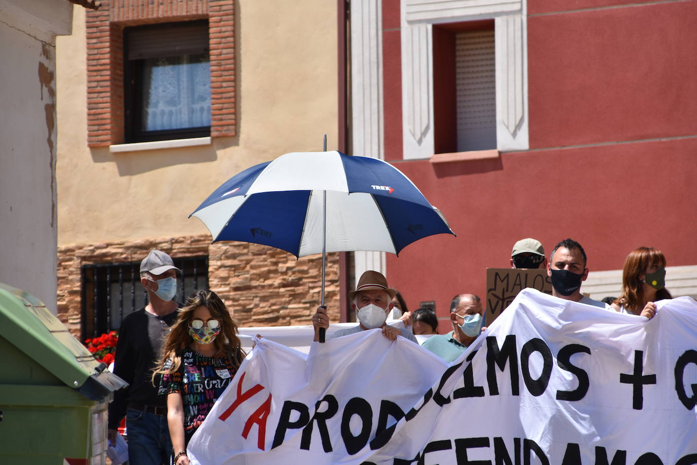 Fotos: Marcha contra los &#039;gigantes&#039; en el valle de Ocón