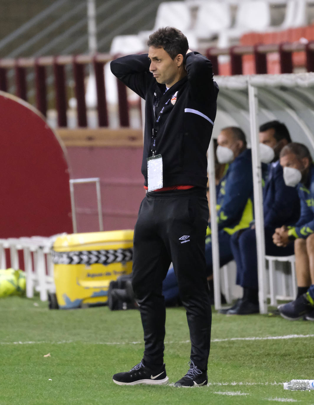 Fotos: Las imágenes de la tristeza de la UD Logroñés tras el descenso