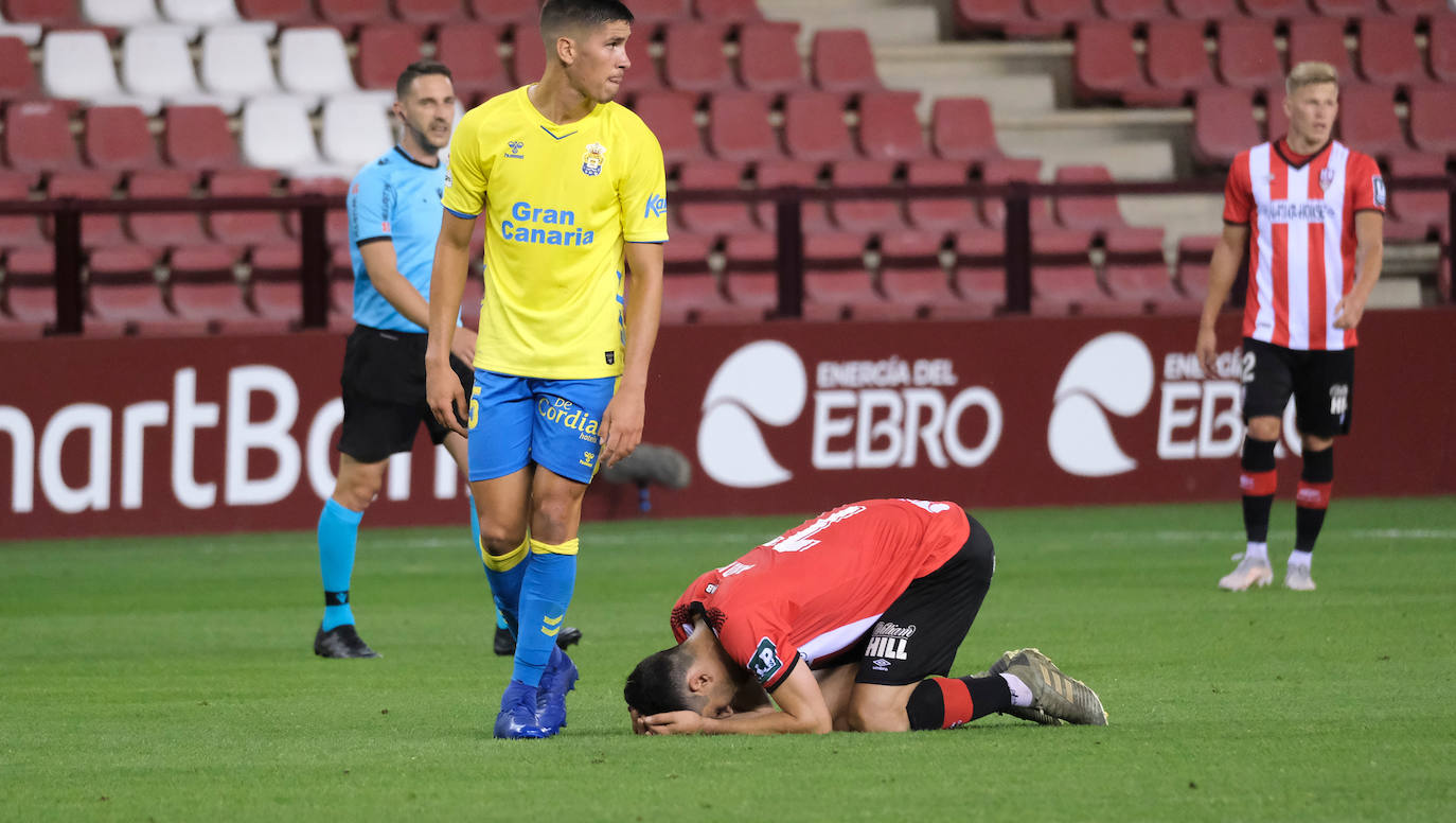 Fotos: Las imágenes de la tristeza de la UD Logroñés tras el descenso