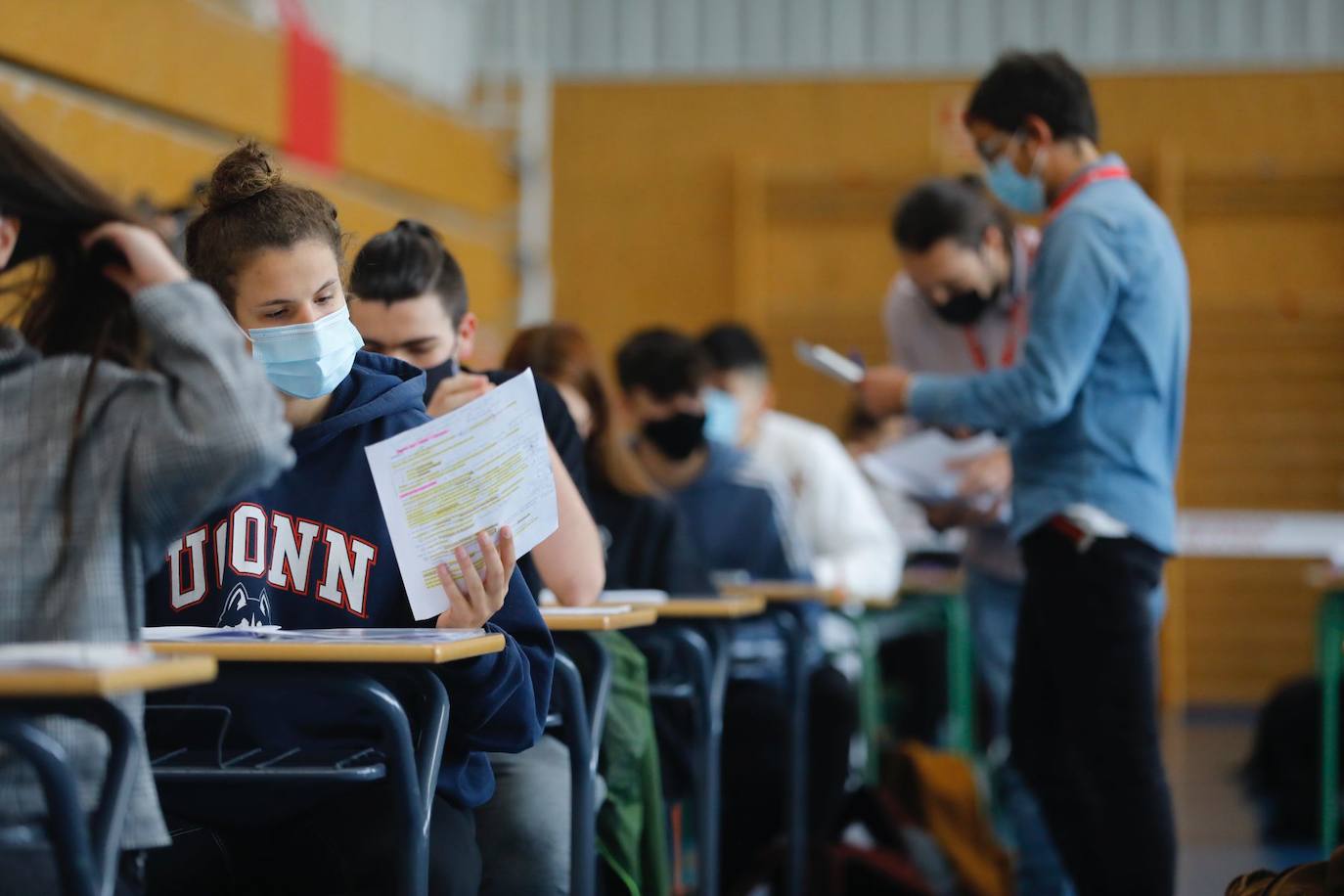 1.456 estudiantes de La Rioja comienzan la EBAU en diez sedes para evitar contagios de COVID. 